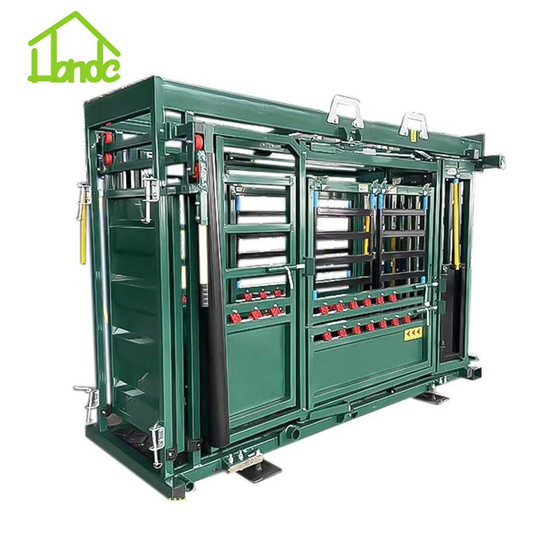 Manual Cattle Squeeze Chute