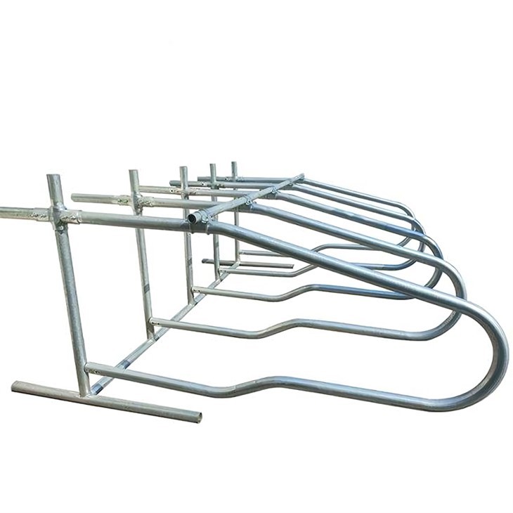 4-Bend Cattle Freestall Loop Divider