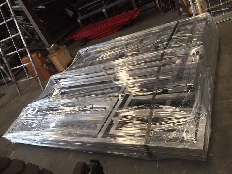 Heavy Duty Cattle Squeeze Chute Heavy Duty Cattle Squeeze Chute