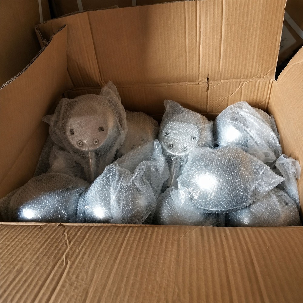 Pig Stainless Steel Drinking Bowl Packing Pig Stainless Steel Drinking Bowl Packing